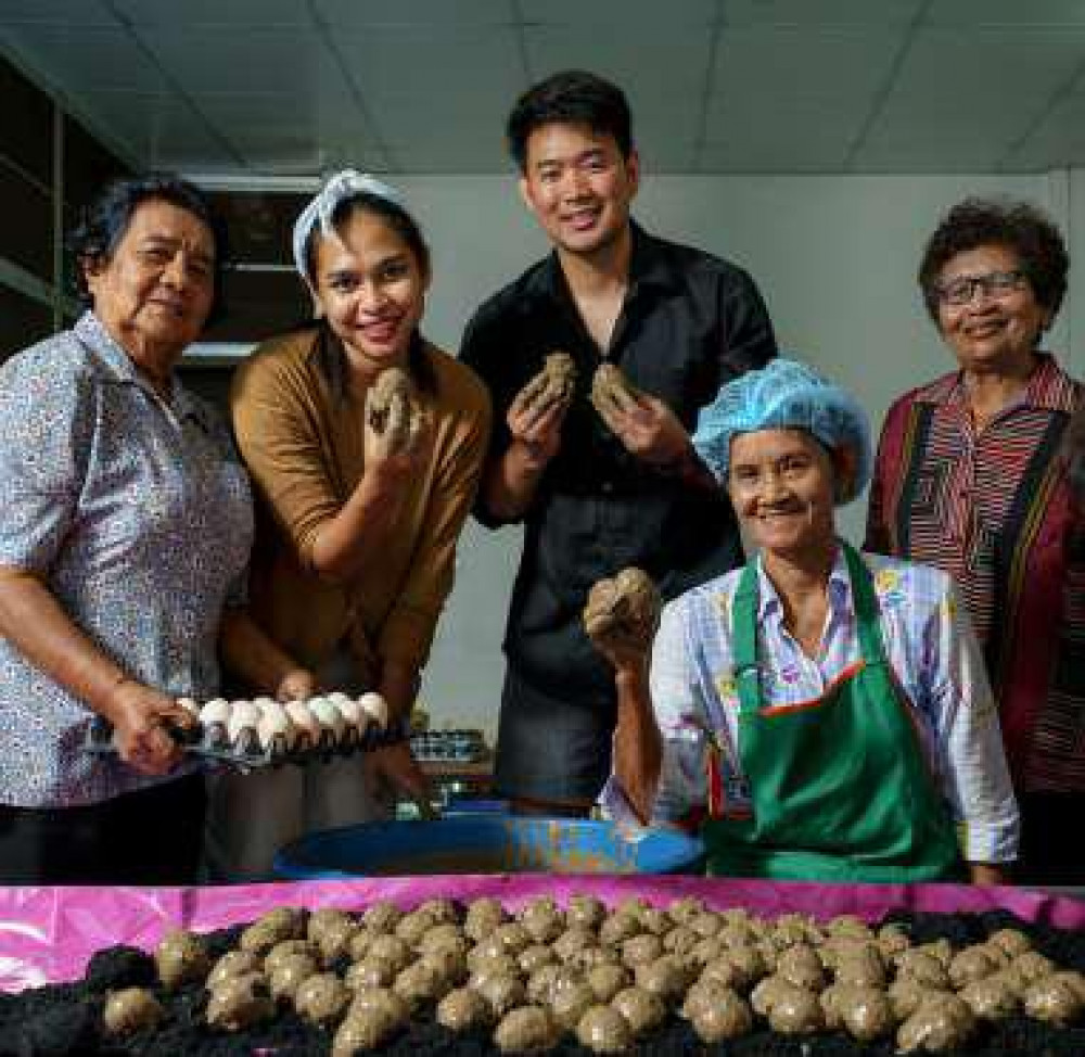 Chaiya Salted Egg Community Enterprise